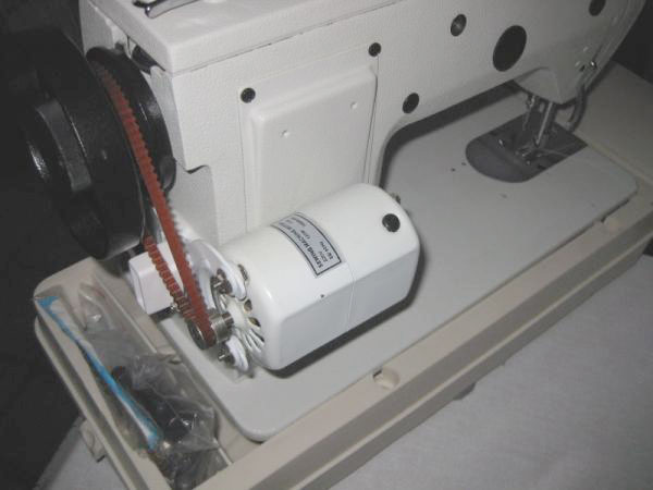 Moteur machine à coudre