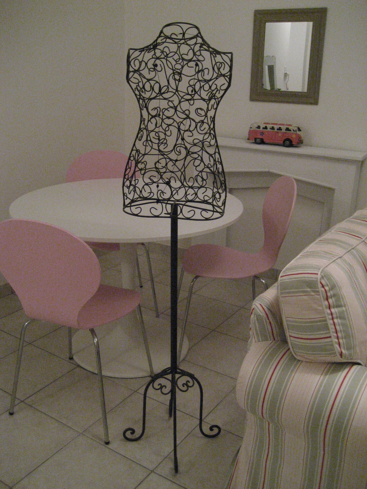 Mannequin en fer forgé pas cher