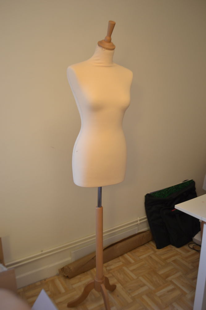 Mannequin couture femme occasion