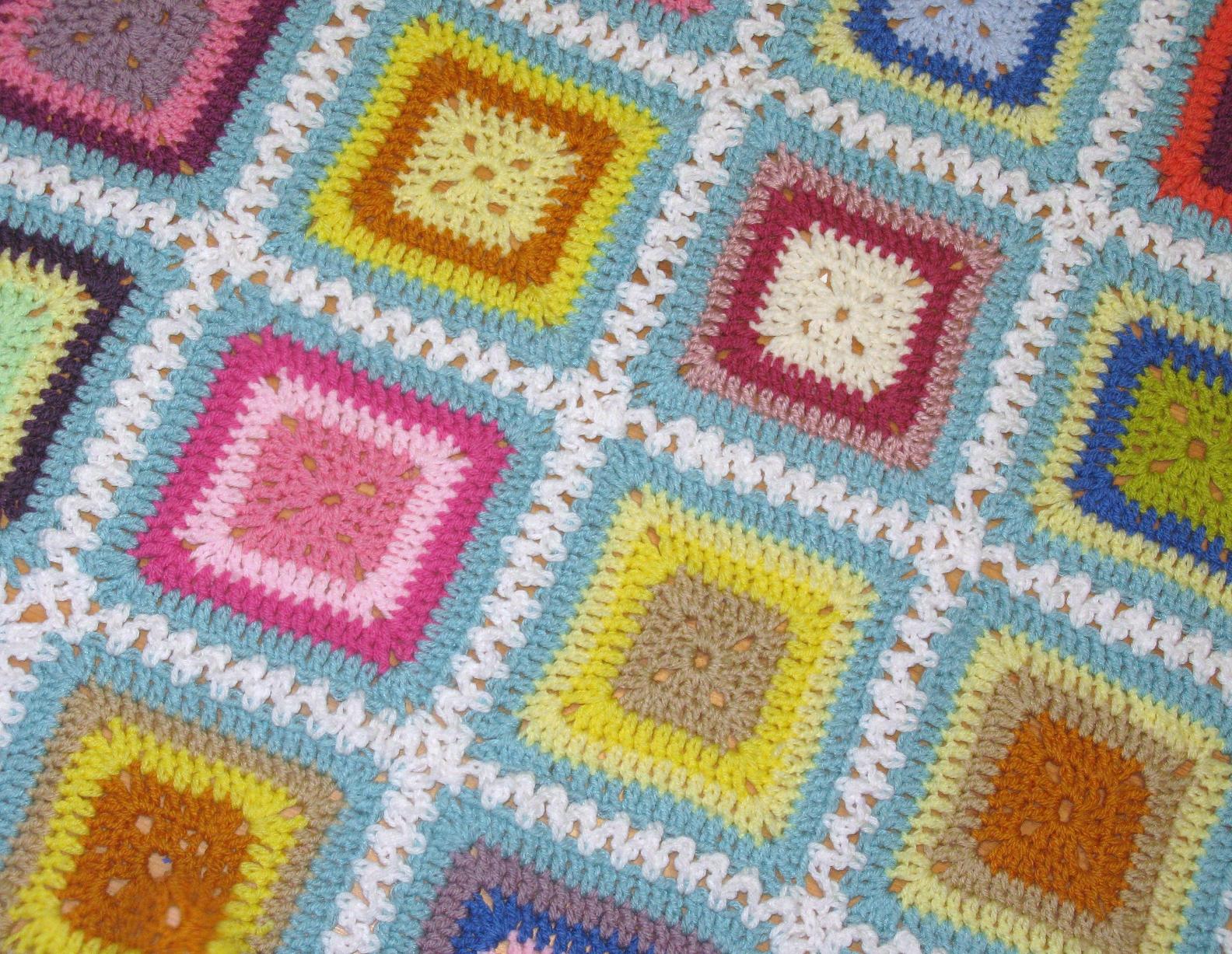 Assemblage tricot au crochet