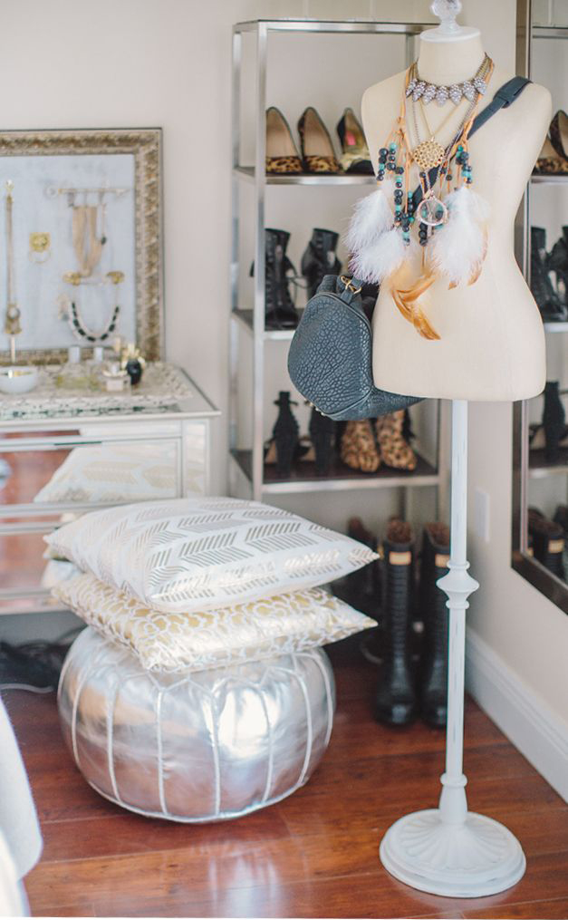 Decorer un mannequin de couture