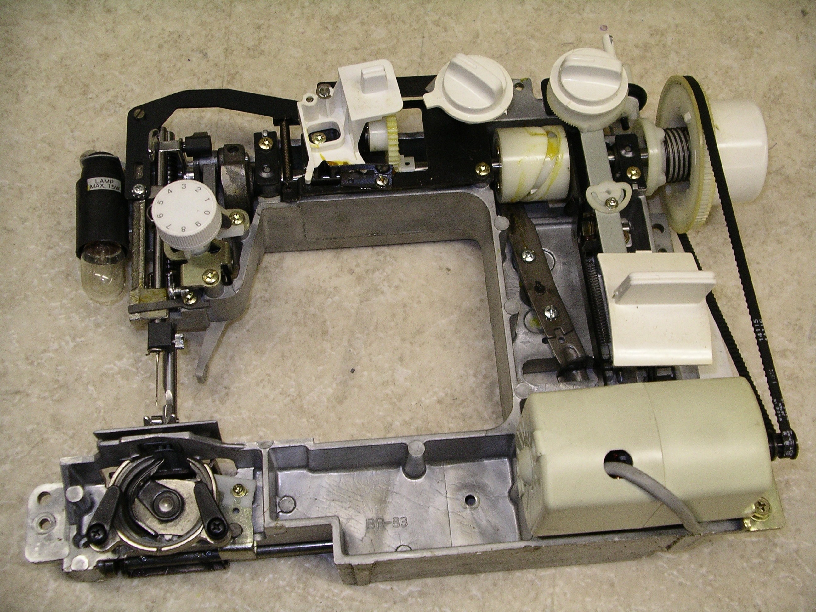 Reparation machine a coudre