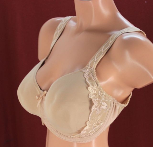 Mannequin couture prima donna