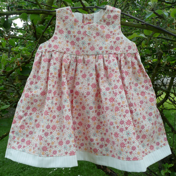Patron robe bébé 12 mois