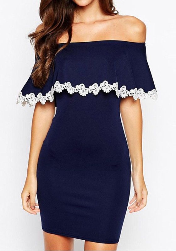Robe dentelle volant