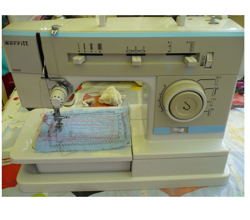 Machine à coudre meritt