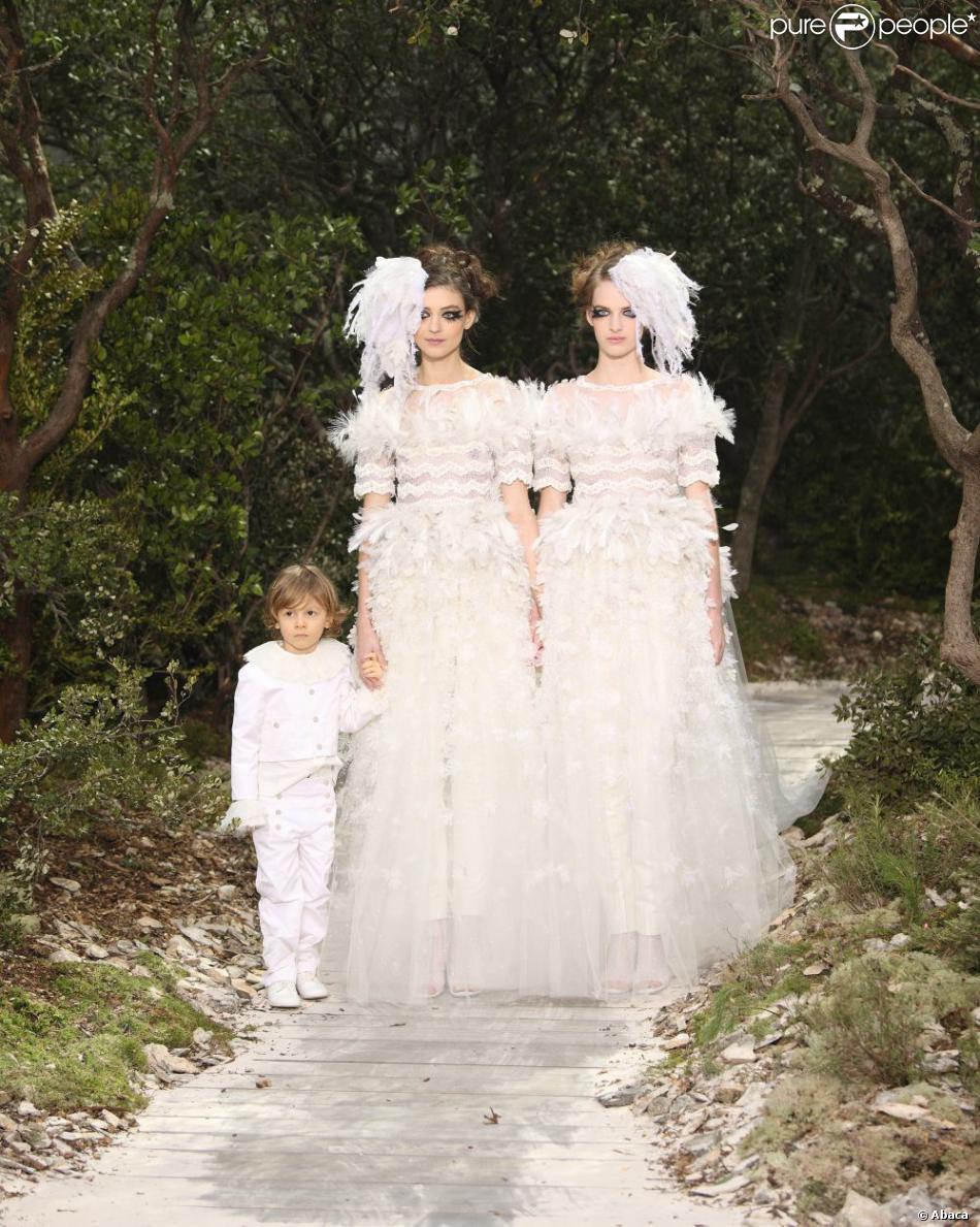 Robes de mariée karl lagerfeld