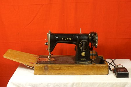 Machine à coudre singer 1955