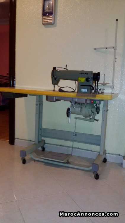 Machine a coudre jaki