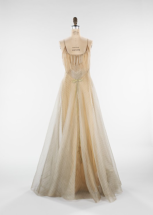 Robe ceremonie annee 30