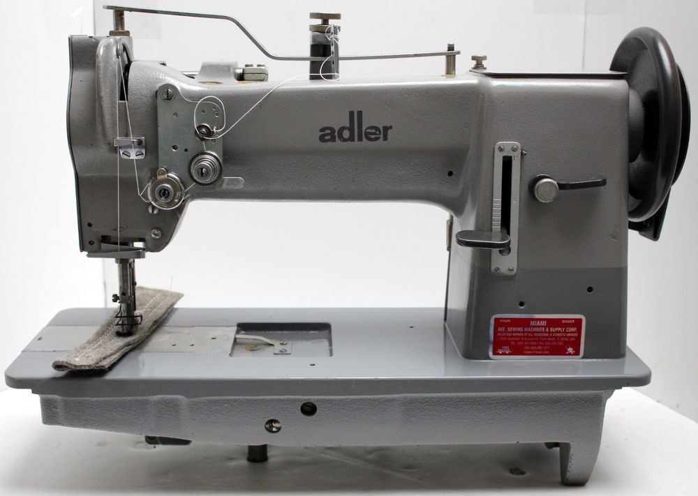 Machine a coudre adler 167