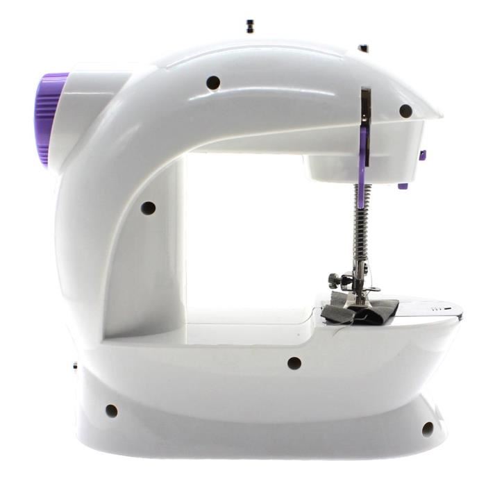 Machine à coudre avec pédale