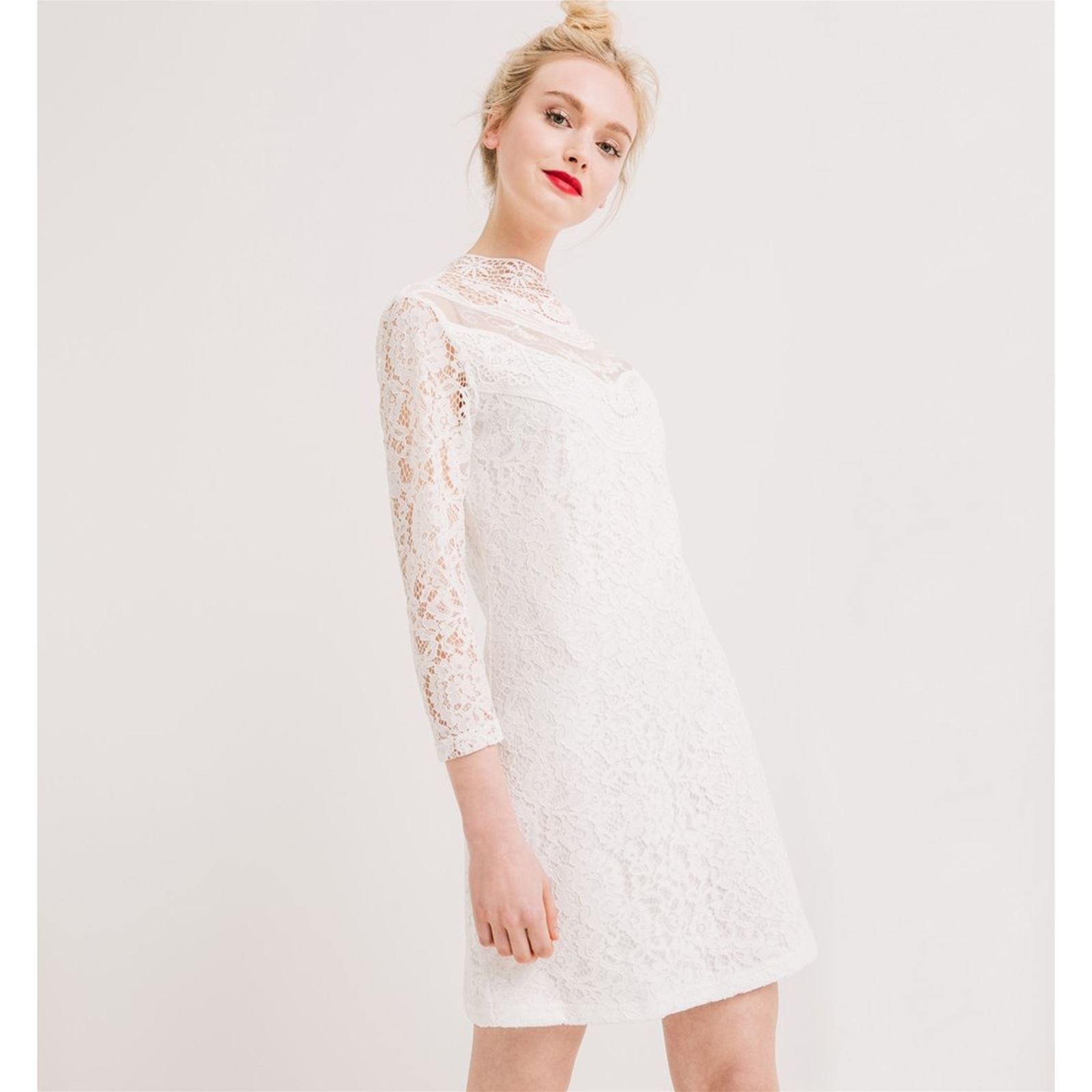 Robe écrue dentelle