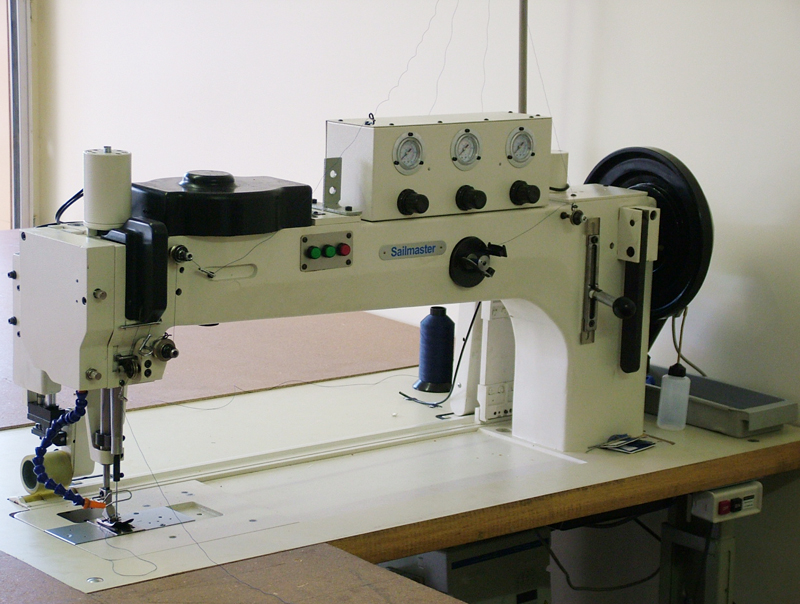 Machine à coudre pour voile