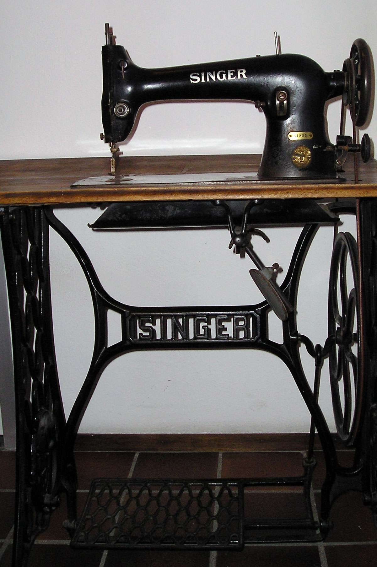 Invention de la premiere machine a coudre