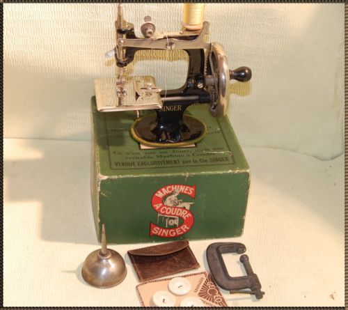 Machine à coudre singer métal