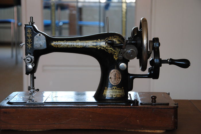 Ancien machine a coudre
