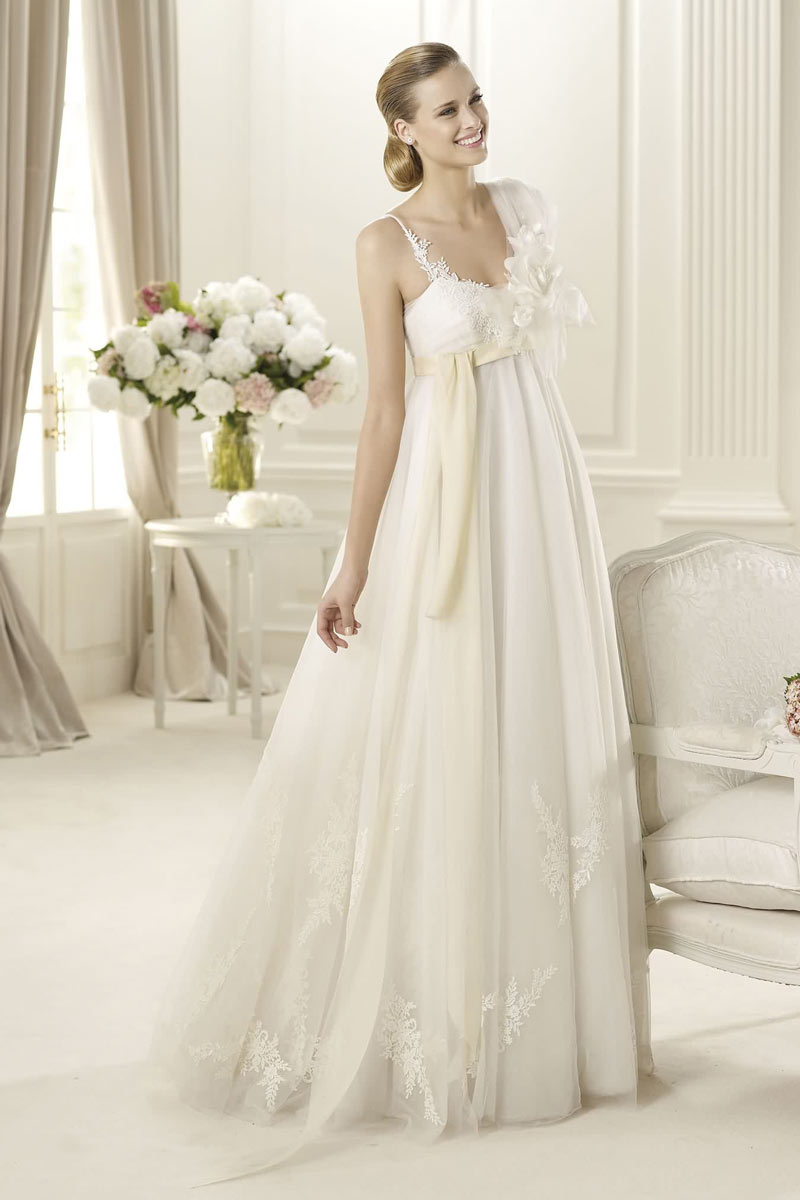 Robes de mariée empire