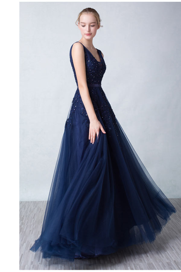 Robe de soirée décolleté v