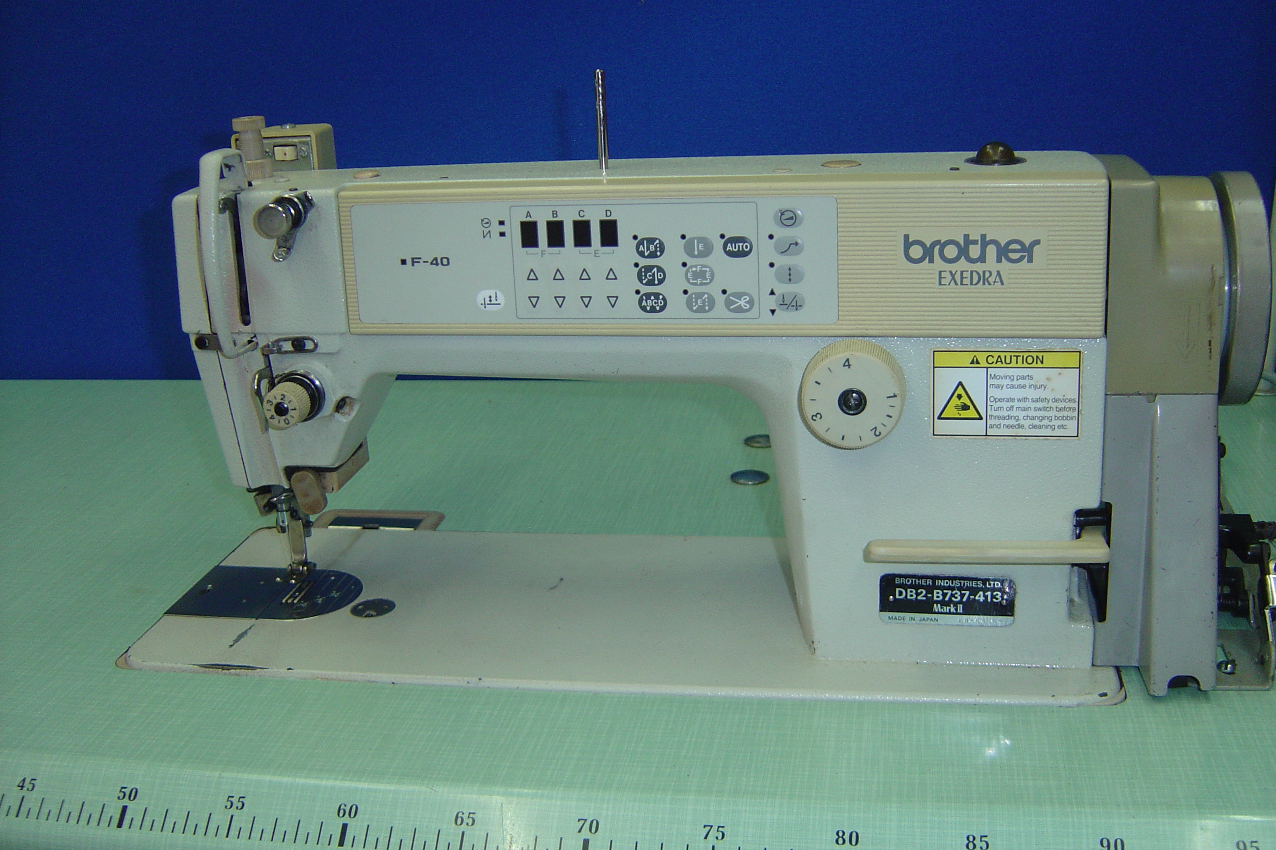 Brother machine à coudre industrielle