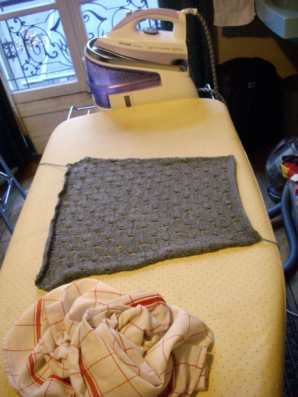 Assembler un tricot à la machine à coudre