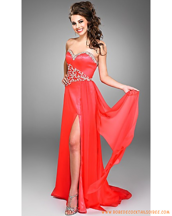 Robe de soirée rouge et blanche