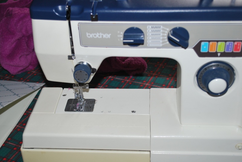Pédale pour machine à coudre brother