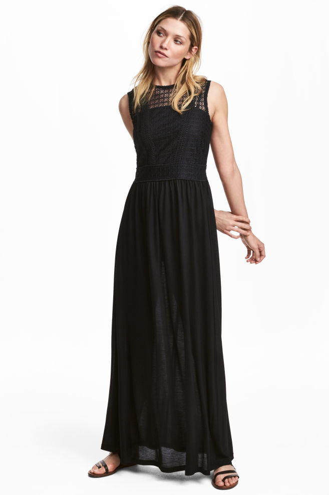 Robe longue en dentelle noire