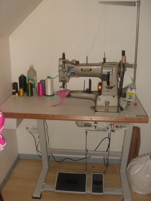 Coin machine a coudre