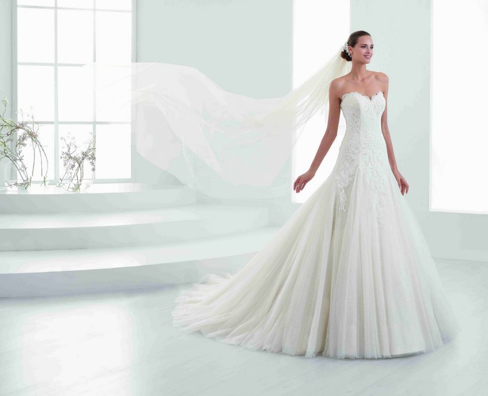 Robe de mariée évasée