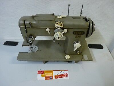 Ancienne machine a coudre pfaff