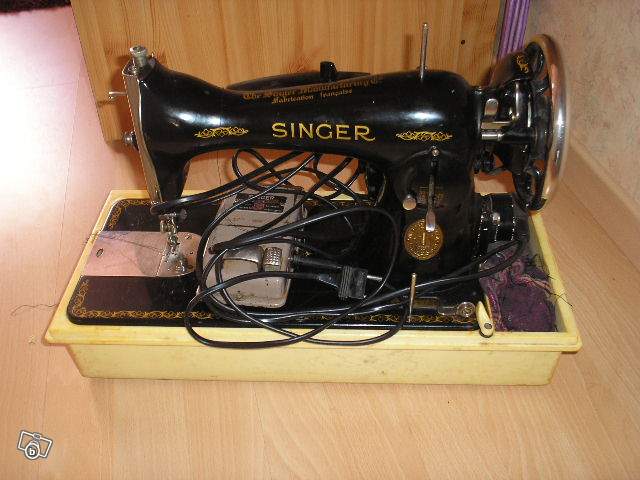 Machine à coudre singer ancienne électrique