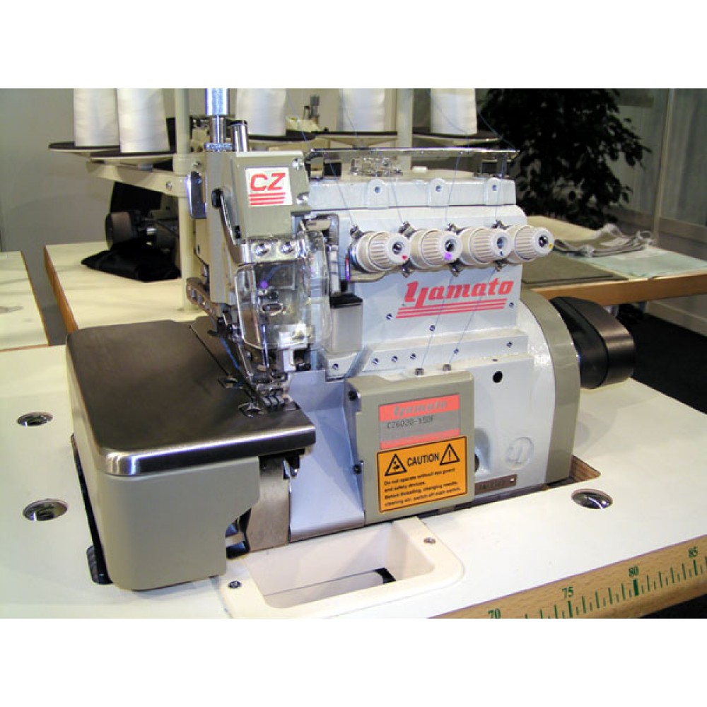 Machine a coudre avec 2 aiguilles