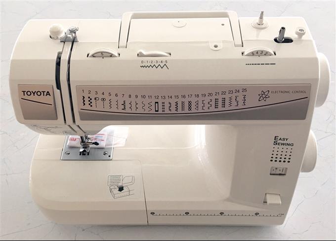 Machine a coudre toyota modele fsb16