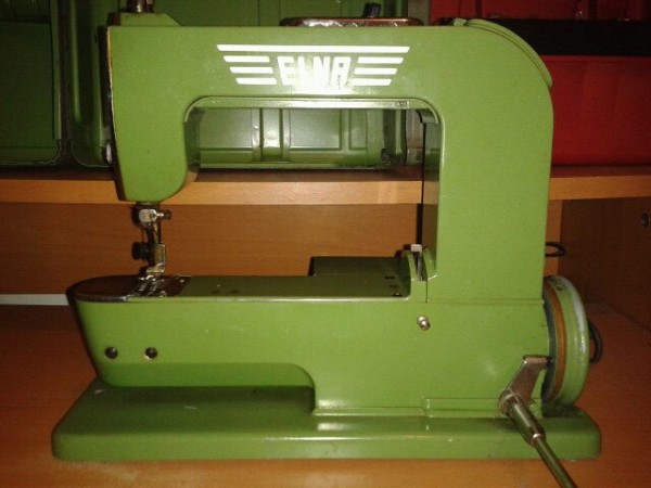 Singer machine à coudre verte