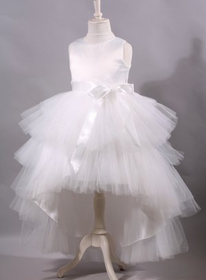 Robe fille avec traine
