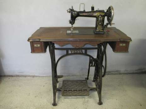 Estimation machine a coudre ancienne omega