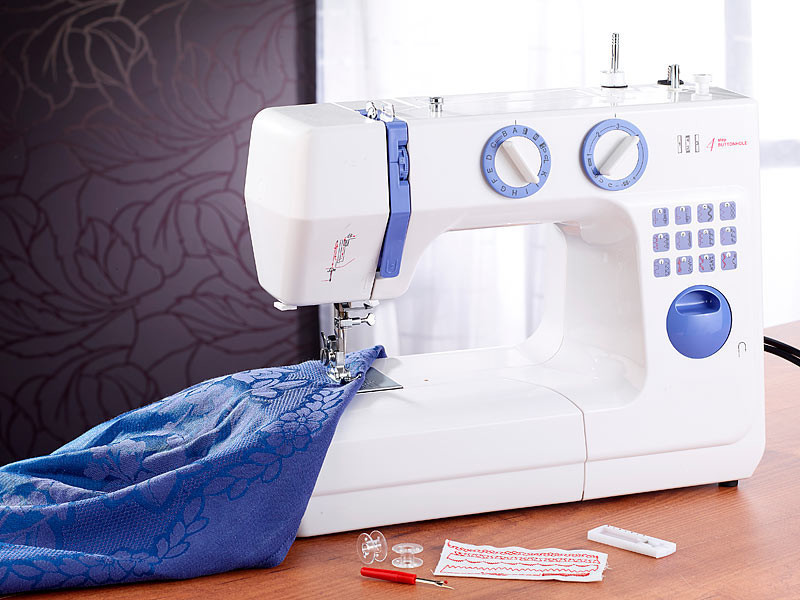 Difference entre machine à coudre mecanique et electronique