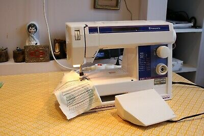 Machine à coudre bernina sport 802