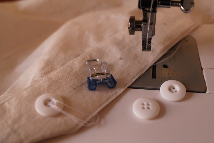 Coudre bouton machine a coudre