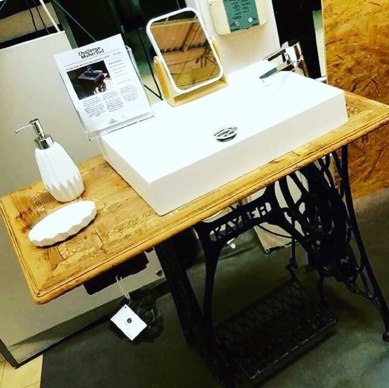 Meuble vasque machine a coudre