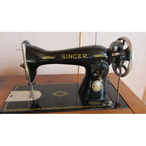 Machine a coudre singer annee 1975