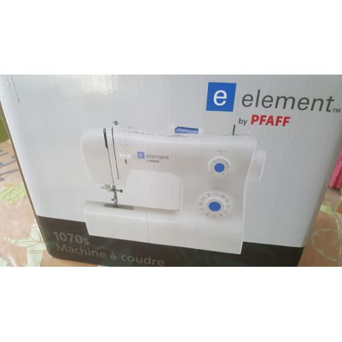 Machine a coudre pfaff 9063