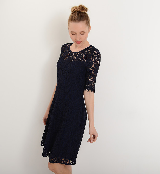 Robe dentelle bleu marine caroll