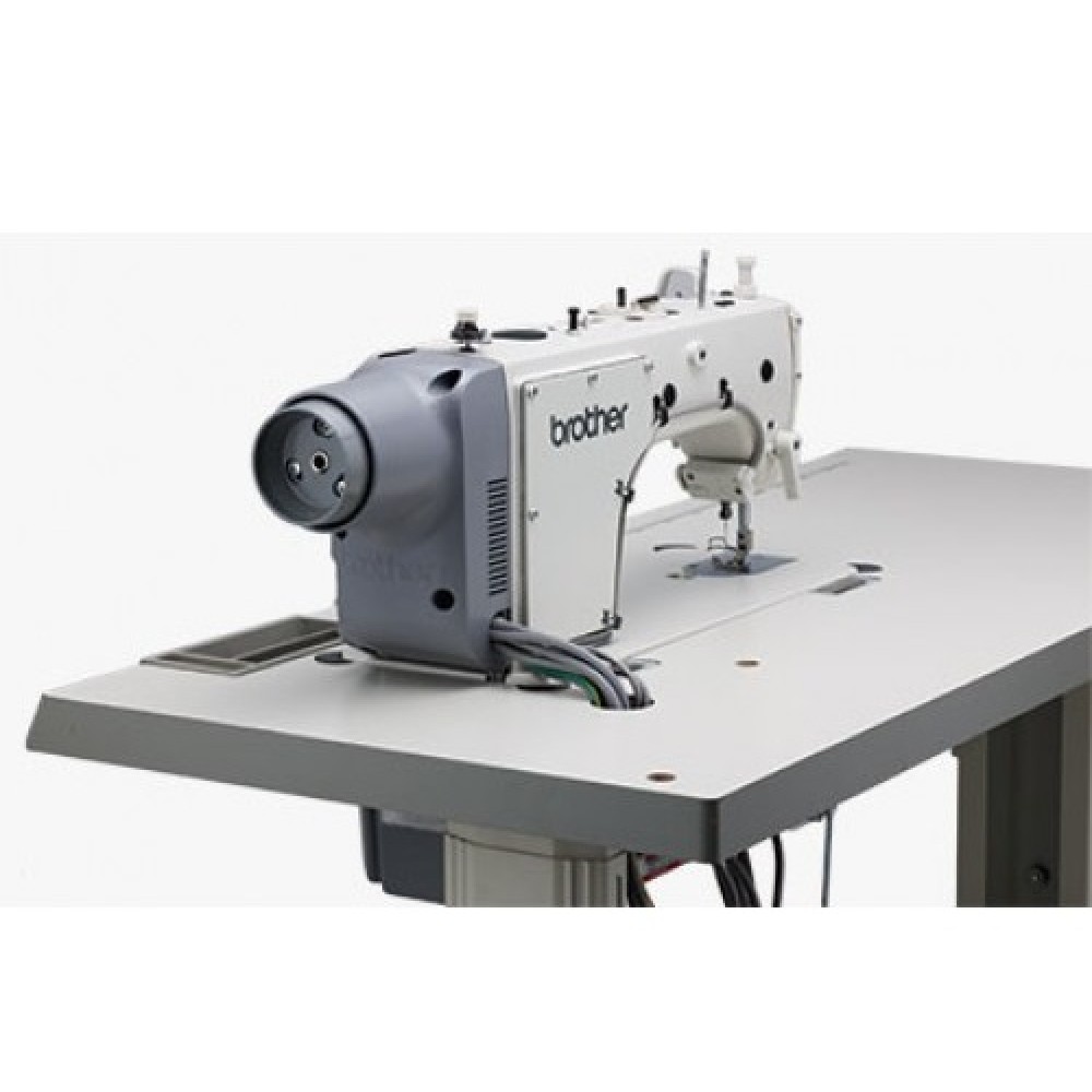 Machine a coudre coupe fil automatique