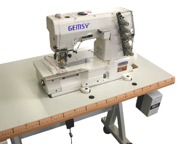 Point de recouvrement machine a coudre