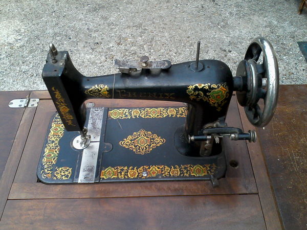 Phoenix machine a coudre