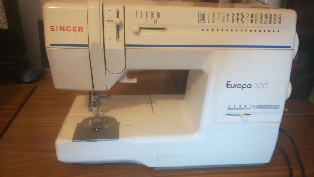 Machine à coudre singer europa 200 prix