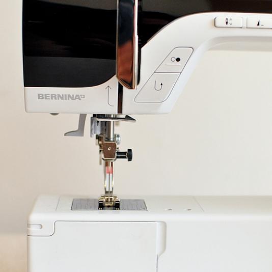 Machine à coudre bernina b380