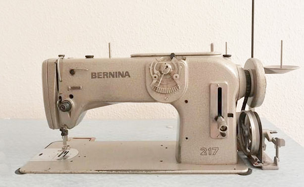 Machine a coudre industrielle bernina